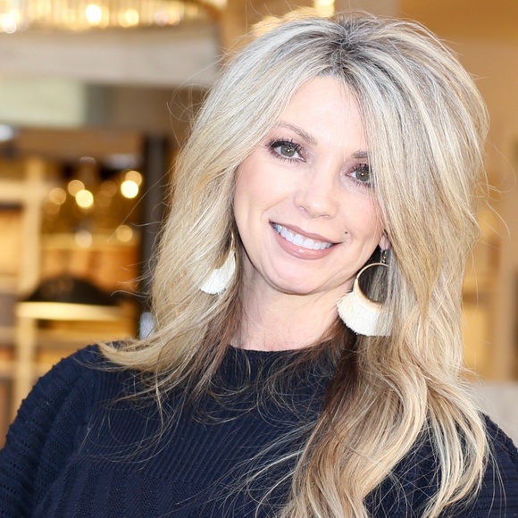 Meet your Posher, Shirley Kay! - Picture 2 of 11